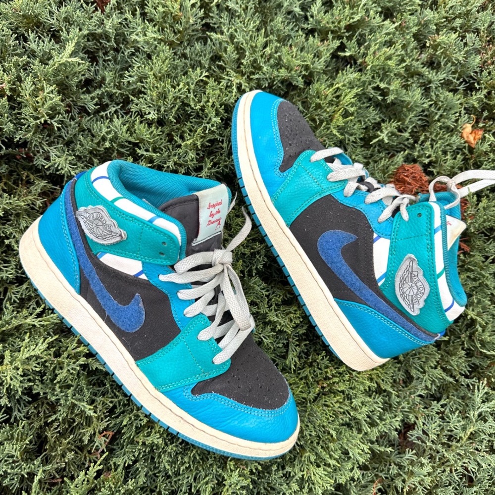 Nike Air Jordan 1 Mid GS Big Kids Athletic Shoes Size 7Y Blue emerald